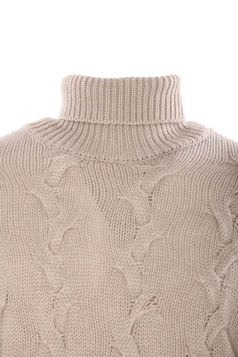shop FILIPPO DE LAURENTIIS Saldi Pull: Filippo De Laurentiis pull in cashmere.
Collo alto a costine.
Dettagli intrecciati a rilievo.
Composizione: 100% cashmere.
Made in Italy.. DV3ML CA5T-040 number 988424
